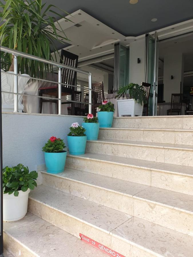 Perandor Beach Durres Luaran gambar