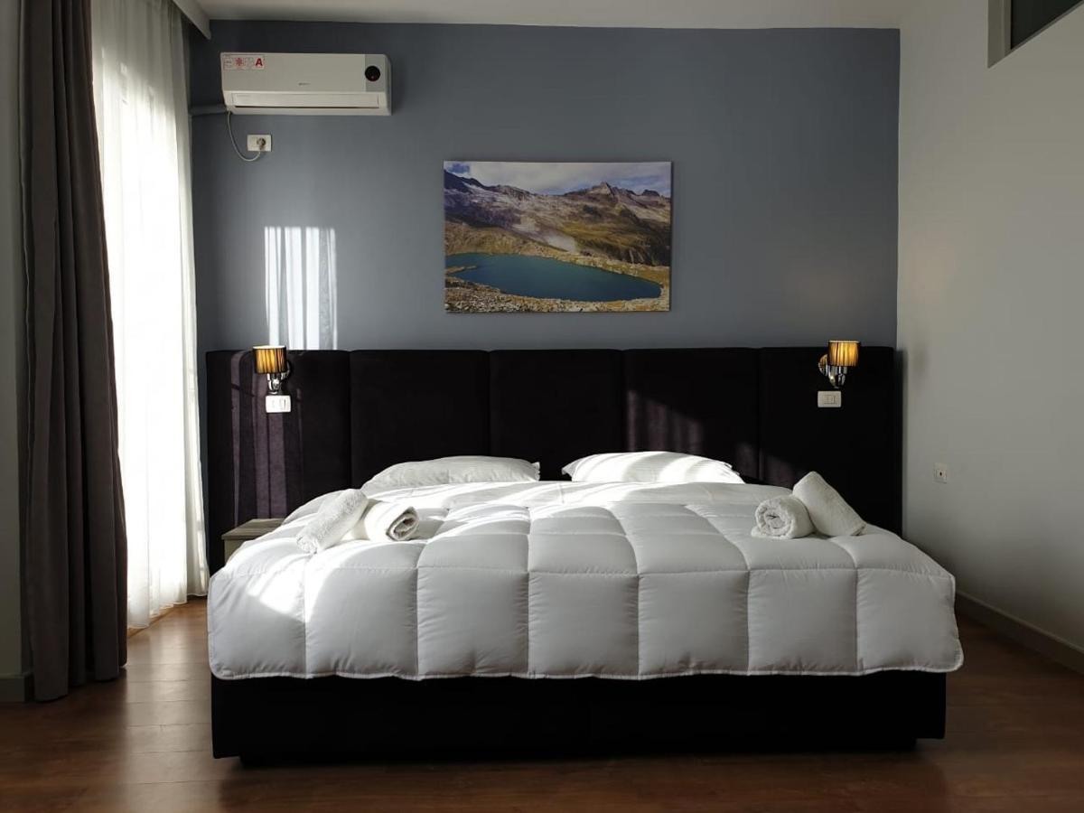 Perandor Beach Durres Luaran gambar