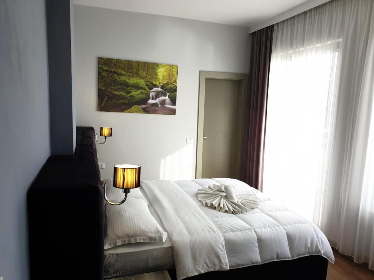 Perandor Beach Durres Luaran gambar