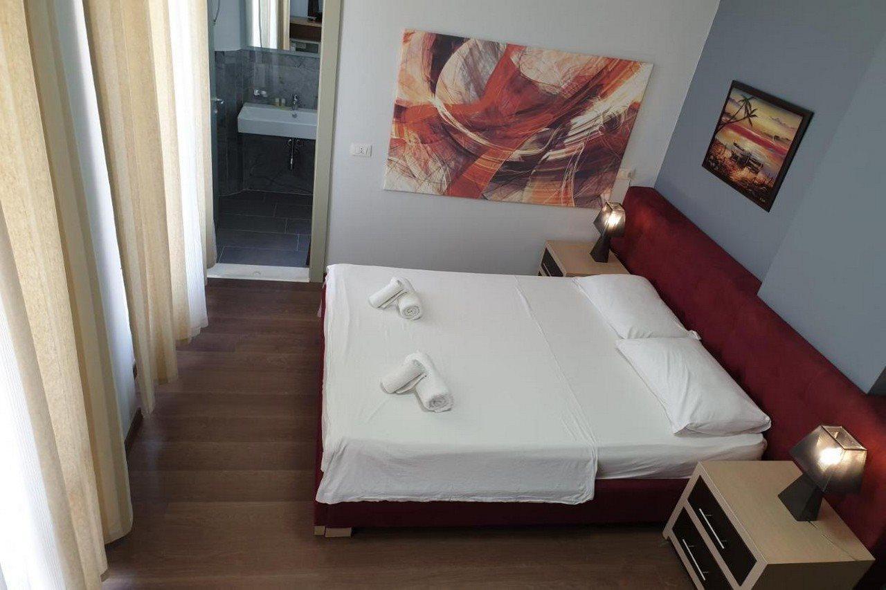 Perandor Beach Durres Luaran gambar